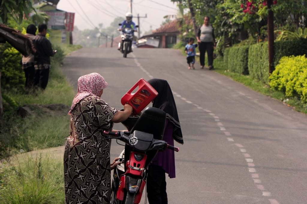 Ibu di Gunung Sari