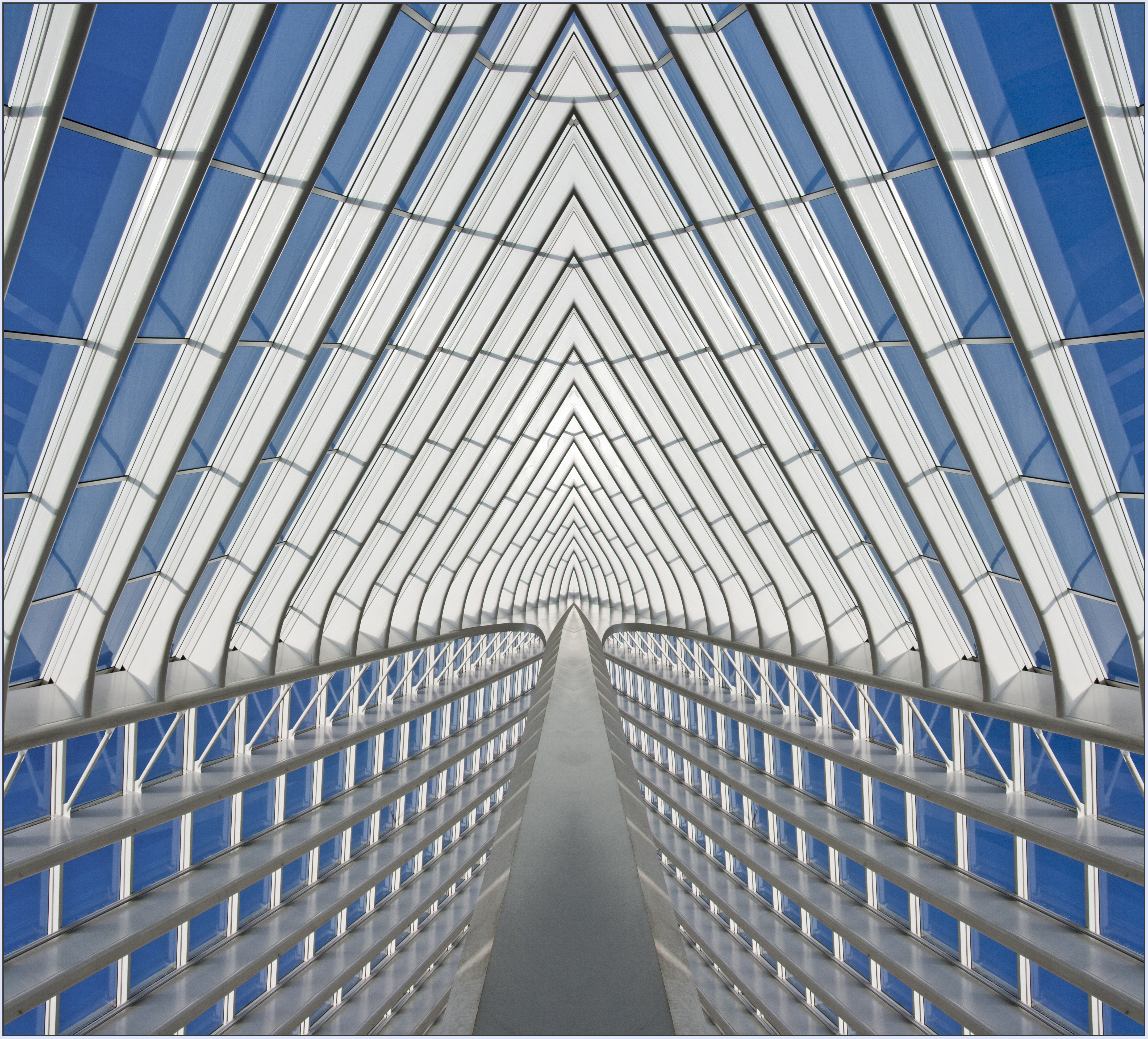 Gare Liège-Guillemins / Liège-Guillemins Station - Liège/Luik - Belgium. Flickr - Bert Kaufmann.