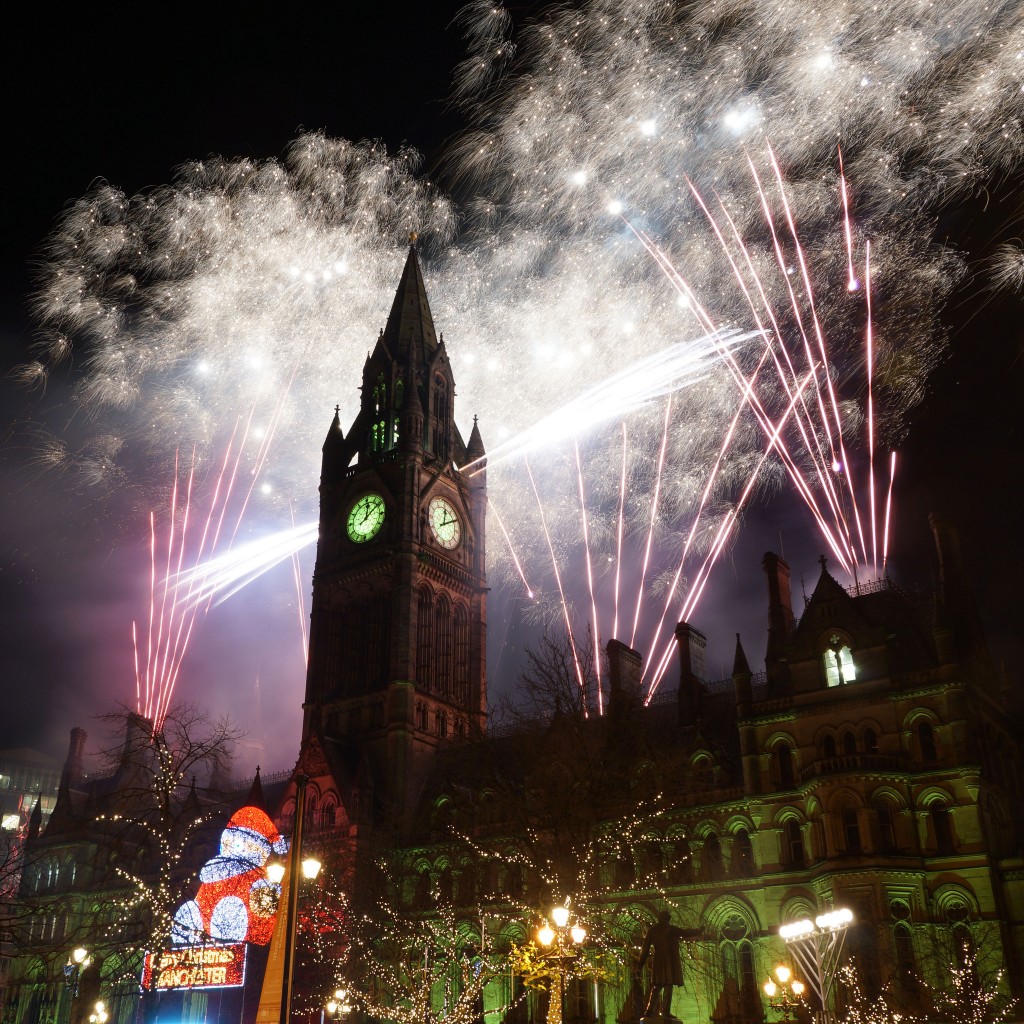 Fireworks for New Year 2016 in Albert Square, Manchester. Flickr - David R Edgar.
